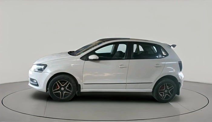 2016 Volkswagen Polo COMFORTLINE 1.2L, Petrol, Manual, 1,23,877 km, exterior