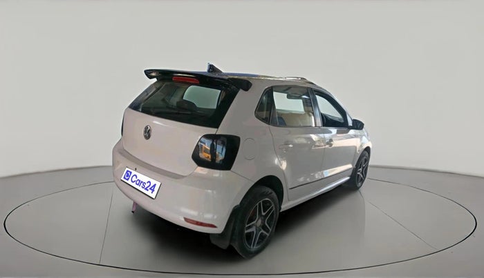 2016 Volkswagen Polo COMFORTLINE 1.2L, Petrol, Manual, 1,23,877 km, exterior