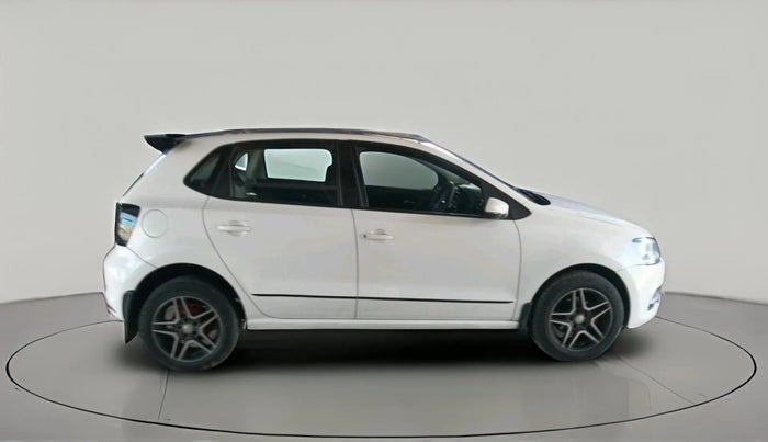 2016 Volkswagen Polo COMFORTLINE 1.2L, Petrol, Manual, 1,23,877 km, exterior