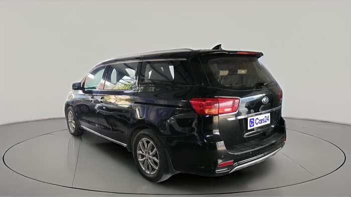 2020 KIA CARNIVAL LIMOUSINE 2.2 7 STR, Diesel, Automatic, 1,81,427 km, exterior