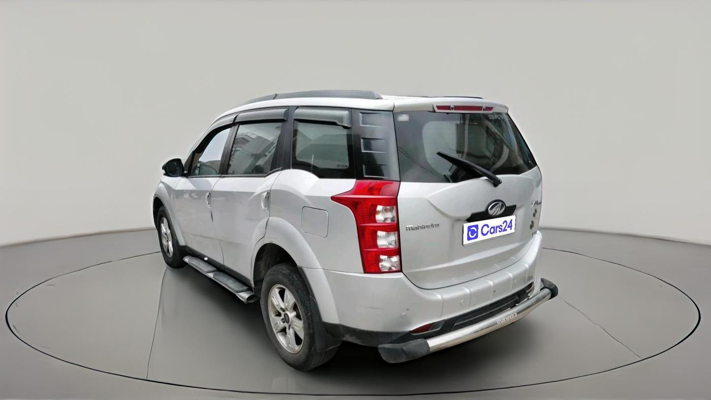 2015 Mahindra XUV500 W8, Diesel, Manual, 84,711 km, exterior