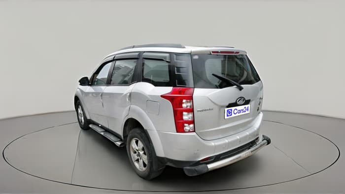 2015 Mahindra XUV500 W8, Diesel, Manual, 84,711 km, exterior