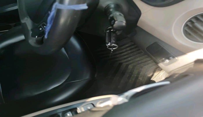 2017 Hyundai Grand i10 SPORTZ U2 1.2 CRDI, Diesel, Manual, 1,40,950 km, interior