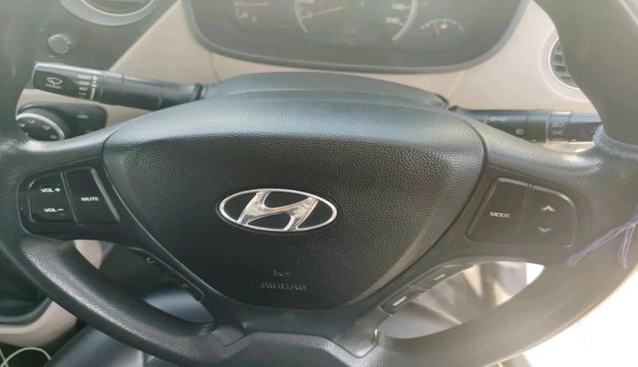 2017 Hyundai Grand i10 SPORTZ U2 1.2 CRDI, Diesel, Manual, 1,40,950 km, interior