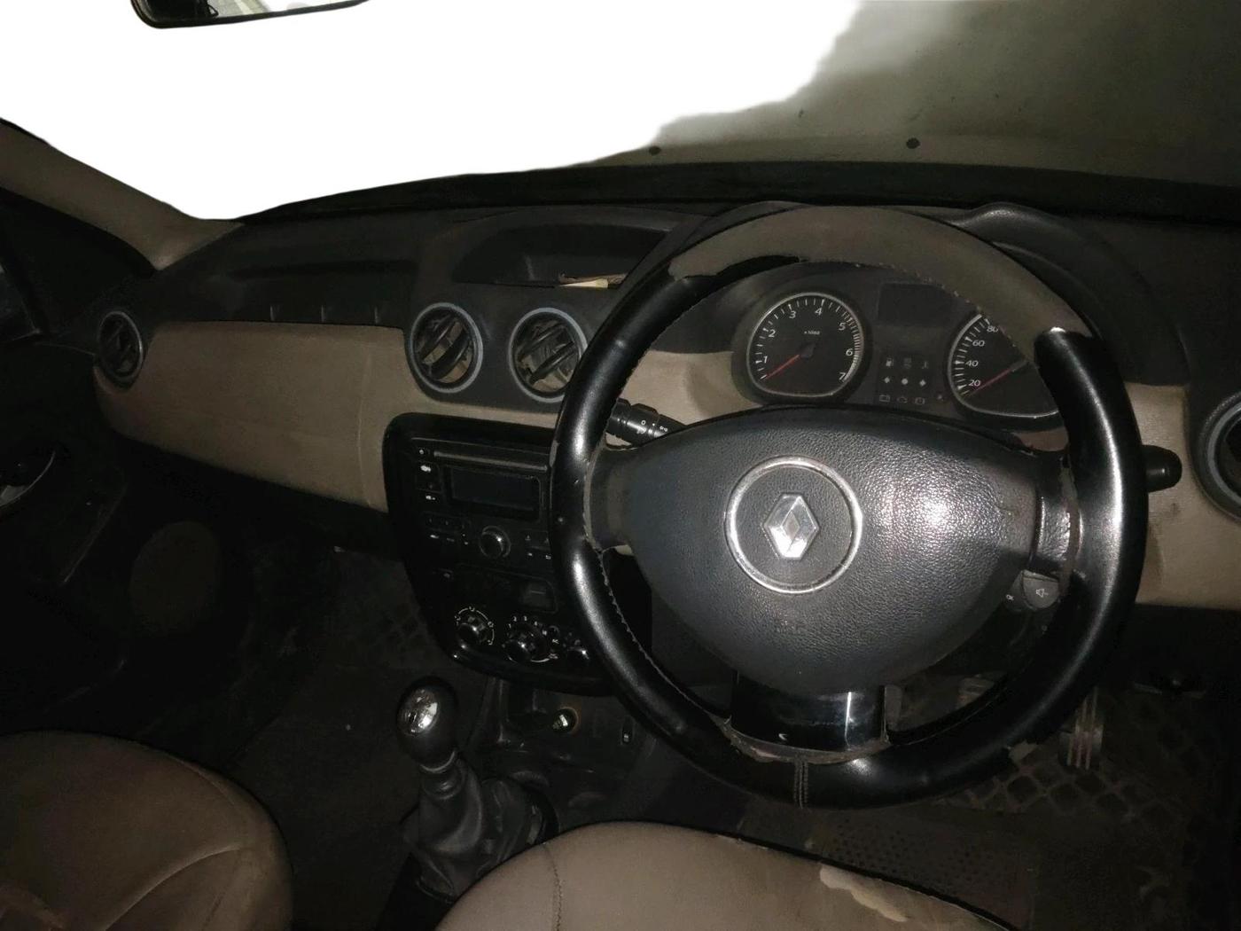 2013 Renault Duster 110 PS RXZ DIESEL, Diesel, Manual, 2,79,089 km, interior