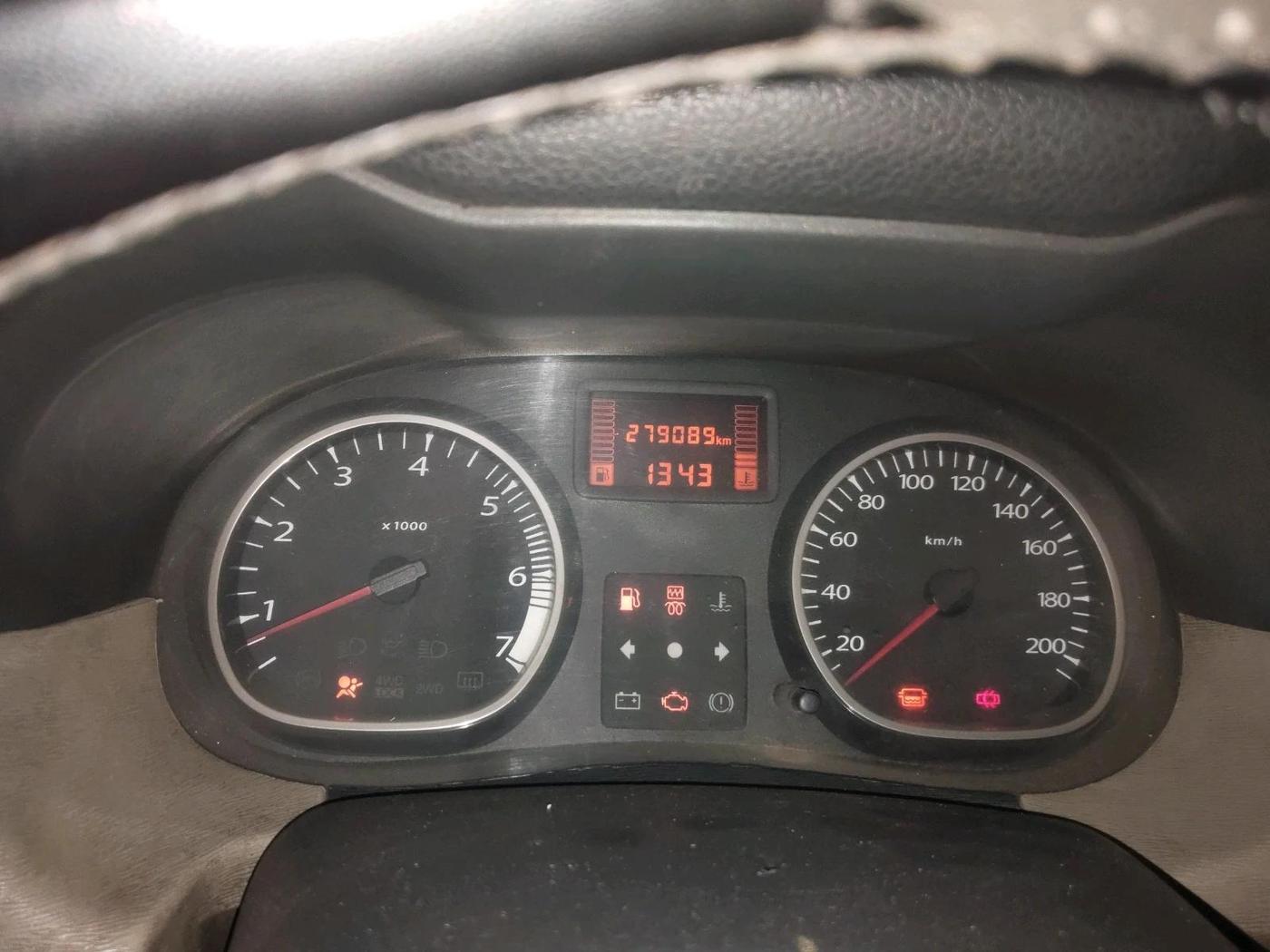 2013 Renault Duster 110 PS RXZ DIESEL, Diesel, Manual, 2,79,089 km, interior