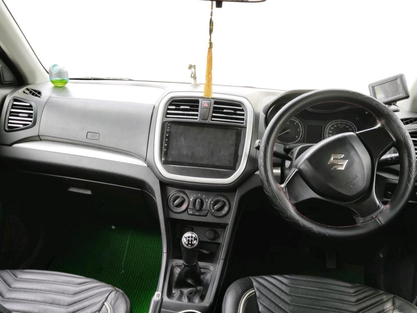 2017 Maruti Vitara Brezza VDI (O), Diesel, Manual, 89,753 km, interior