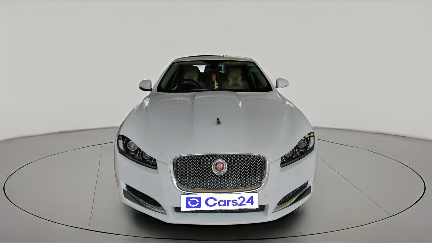 2015 Jaguar XF 2.2 DIESEL LUXURY, Diesel, Automatic, 61,615 km, exterior