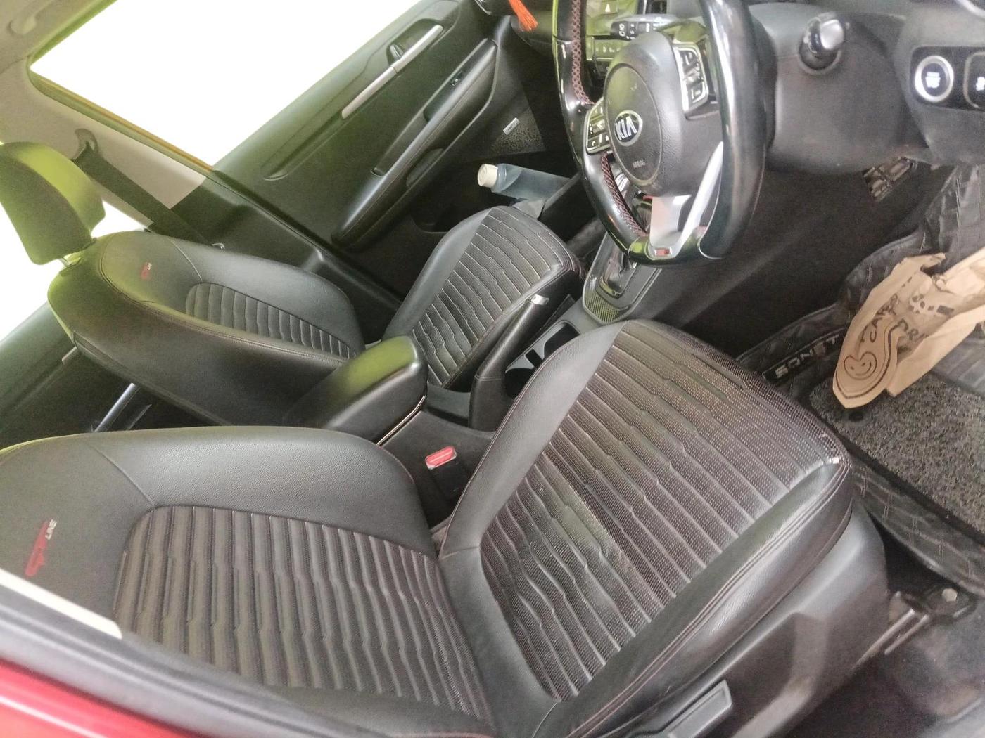 2021 KIA SONET GTX PLUS 1.5 AT, Diesel, Automatic, 1,81,429 km, interior