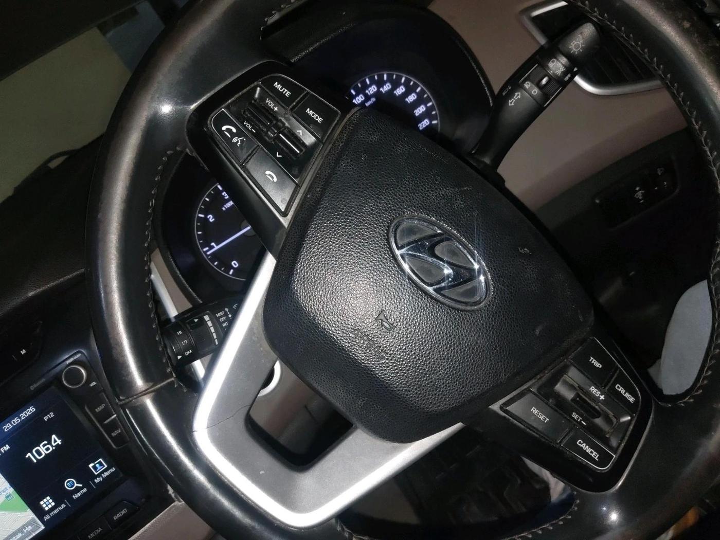 2019 Hyundai Creta SX AT 1.6 DIESEL, Diesel, Automatic, 90,000 km, interior