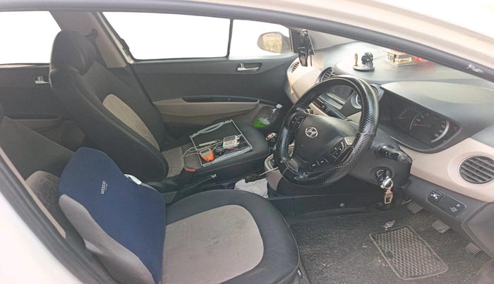 2016 Hyundai Grand i10 SPORTZ 1.2 KAPPA VTVT, CNG, Manual, 84,840 km, interior