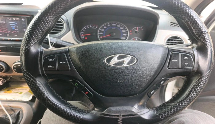 2016 Hyundai Grand i10 SPORTZ 1.2 KAPPA VTVT, CNG, Manual, 84,840 km, interior