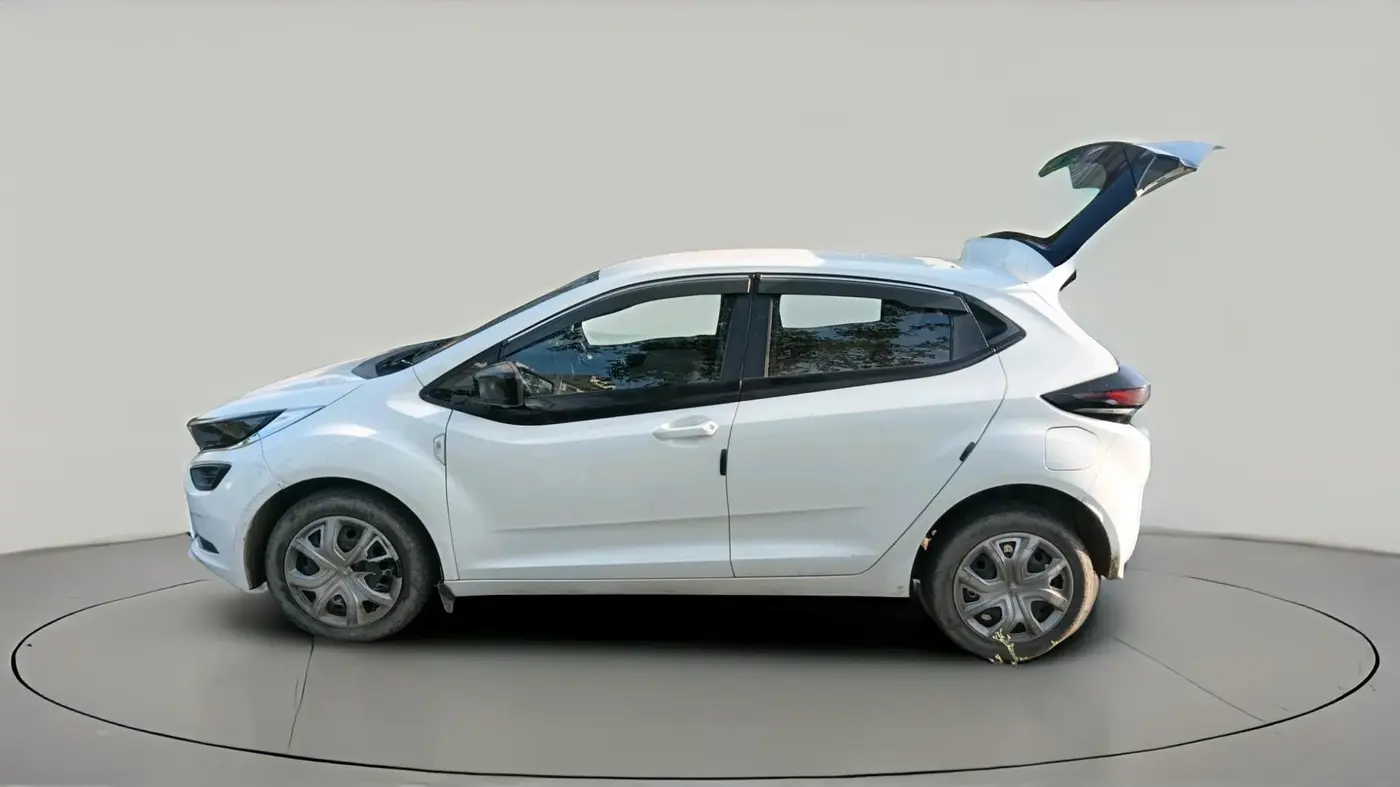 2022 Tata ALTROZ XM PLUS DIESEL, Diesel, Manual, 62,202 km, exterior