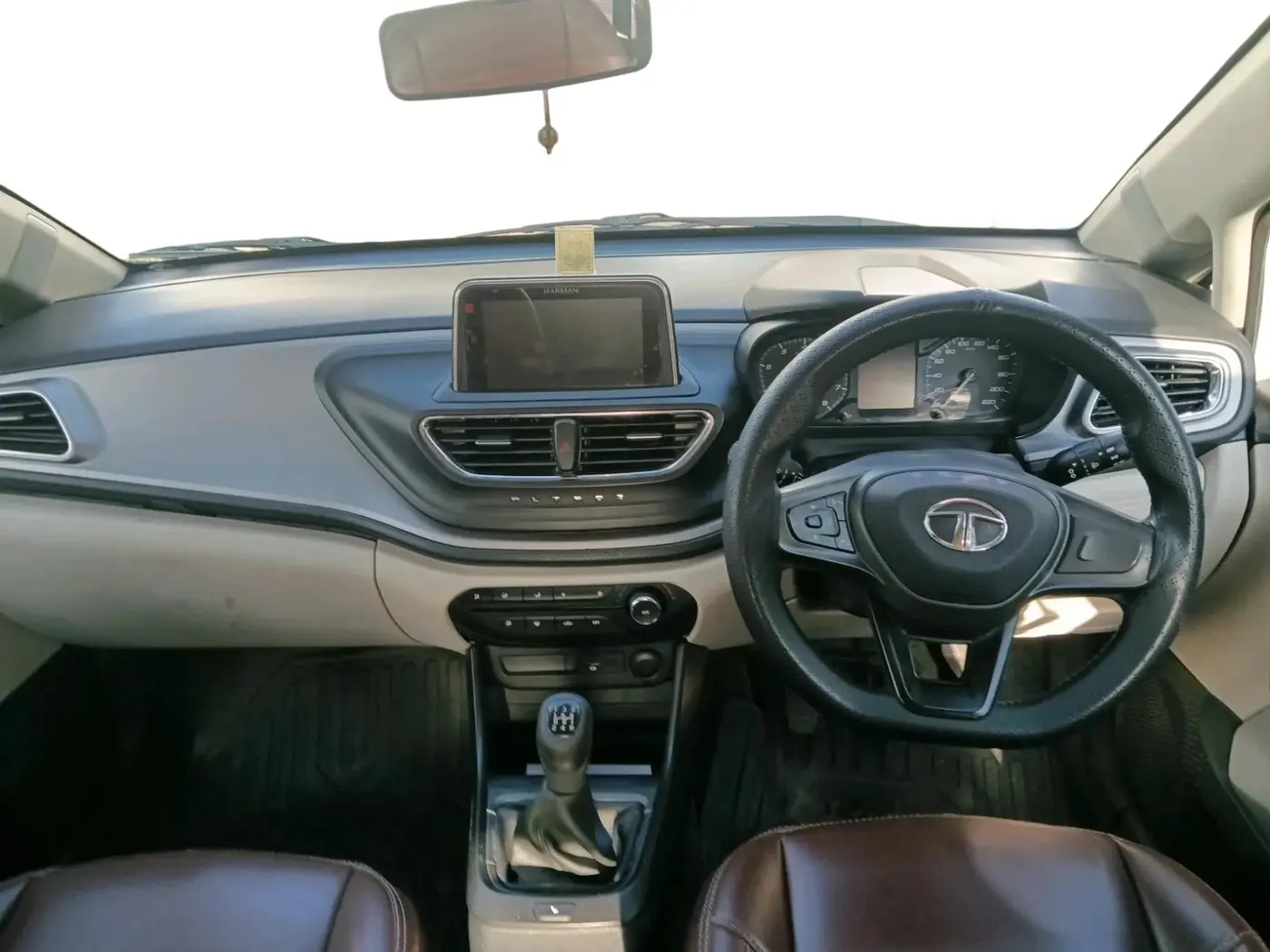 2022 Tata ALTROZ XM PLUS DIESEL, Diesel, Manual, 62,202 km, interior