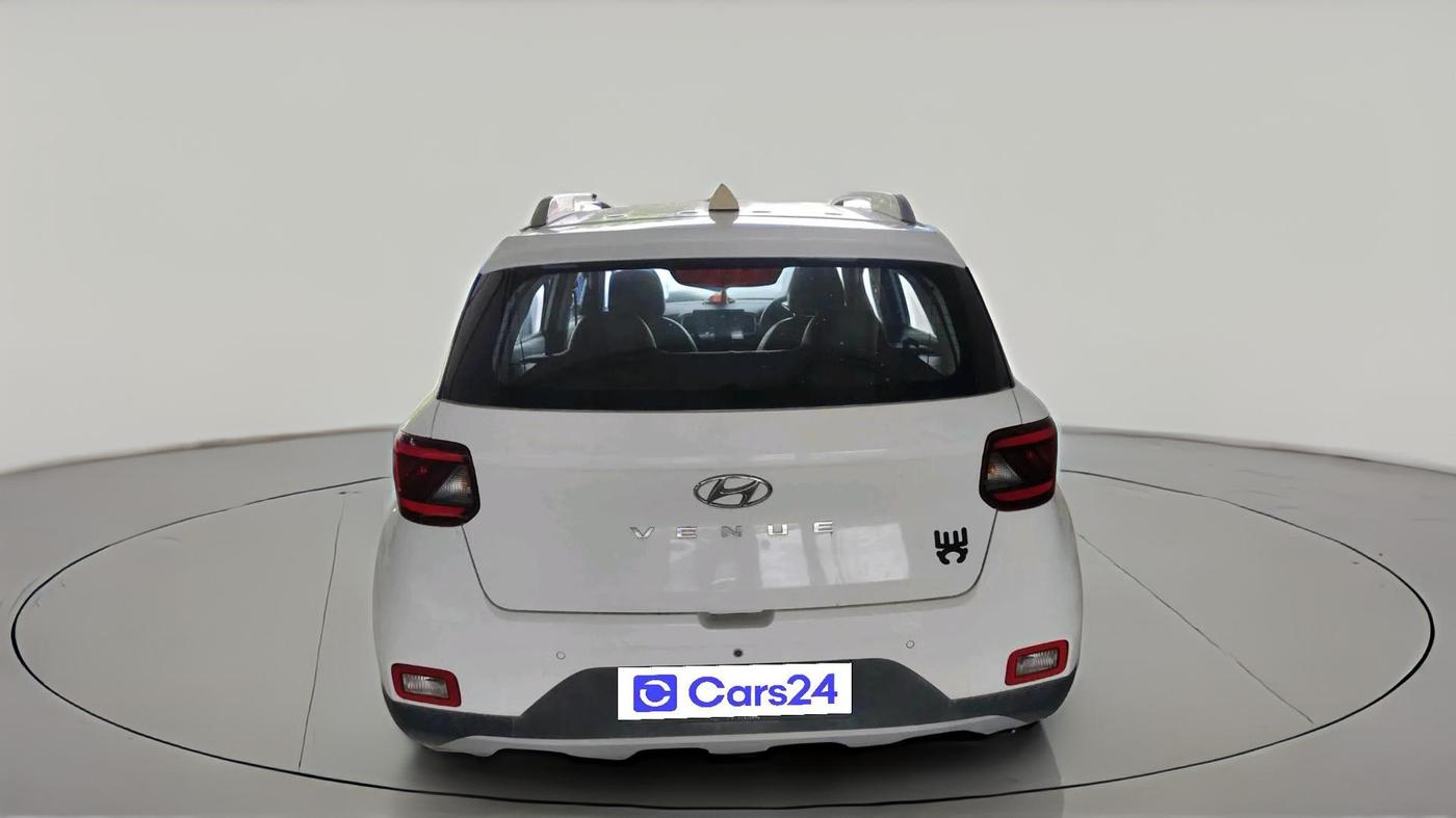 2022 Hyundai VENUE S 1.2, Petrol, Manual, 46,015 km, exterior