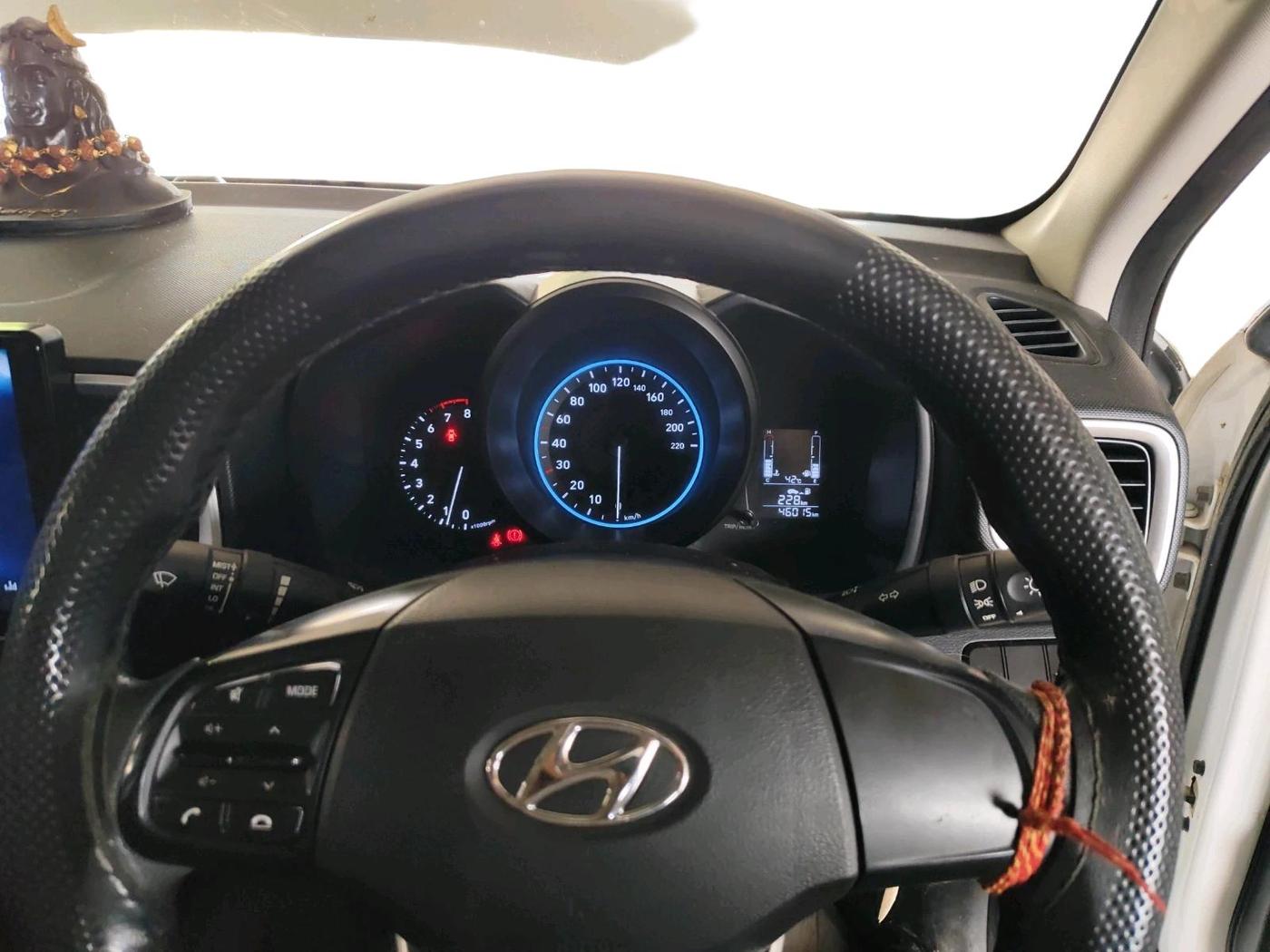 2022 Hyundai VENUE S 1.2, Petrol, Manual, 46,015 km, interior
