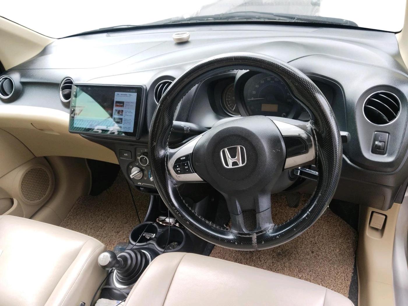 2015 Honda Amaze 1.2L I-VTEC S, Petrol, Manual, 66,961 km, interior