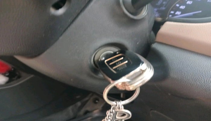 2016 Hyundai Elite i20 SPORTZ 1.4 CRDI, Diesel, Manual, 1,37,156 km, interior