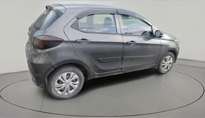 2022 Tata Tiago XT (O) PETROL, Petrol, Manual, 83,484 km, exterior