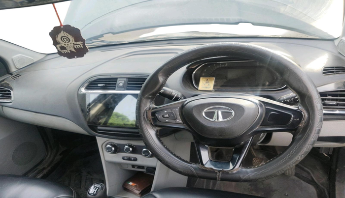 2022 Tata Tiago XT (O) PETROL, Petrol, Manual, 83,484 km, interior