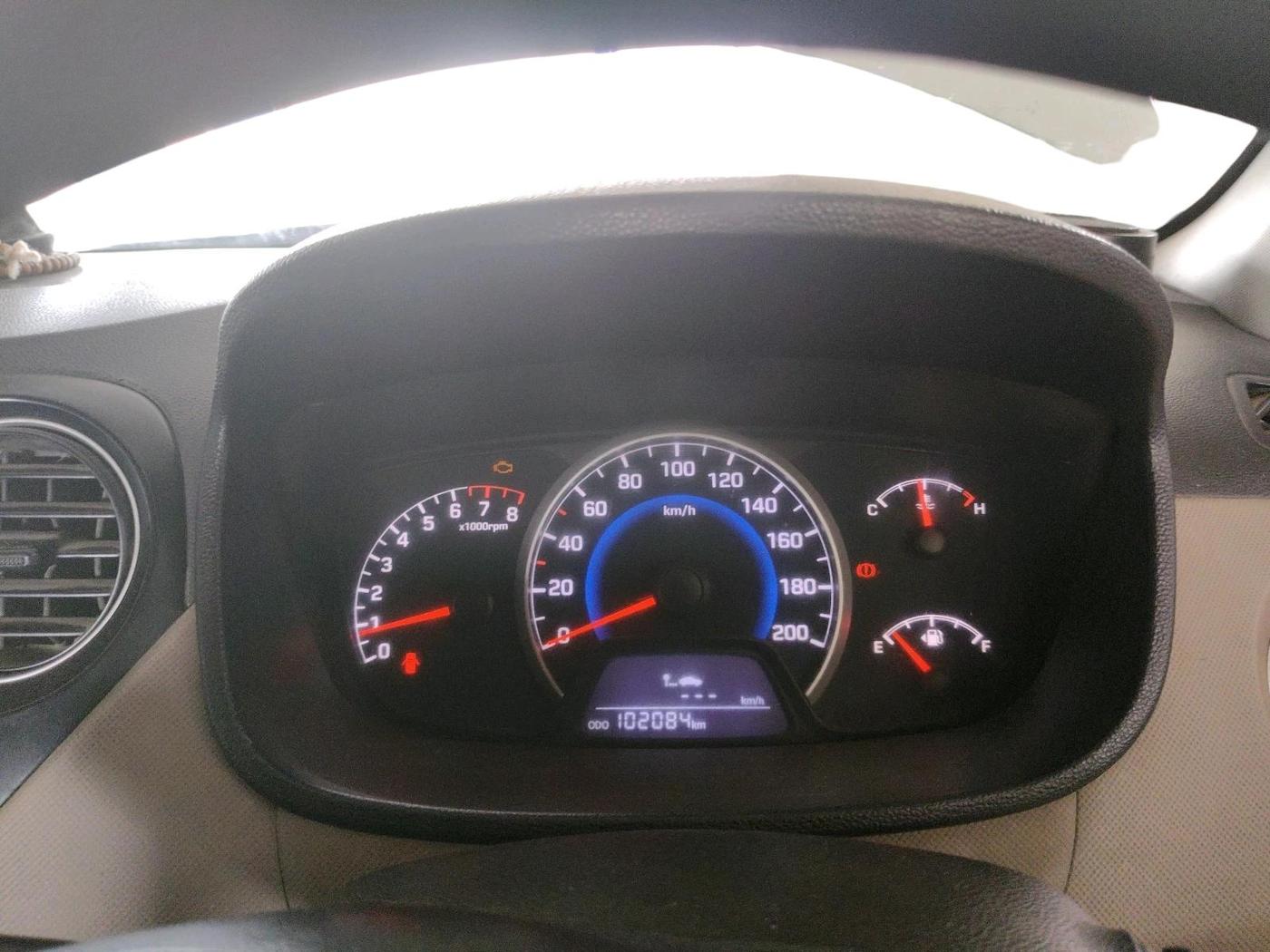 2014 Hyundai Grand i10 MAGNA 1.2 KAPPA VTVT, CNG, Manual, 1,02,084 km, interior
