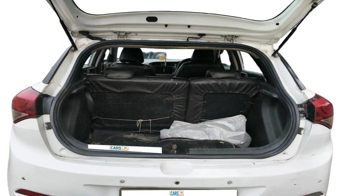 2017 Hyundai Elite i20 ASTA 1.4 CRDI (O), Diesel, Manual, 2,55,978 km, exterior