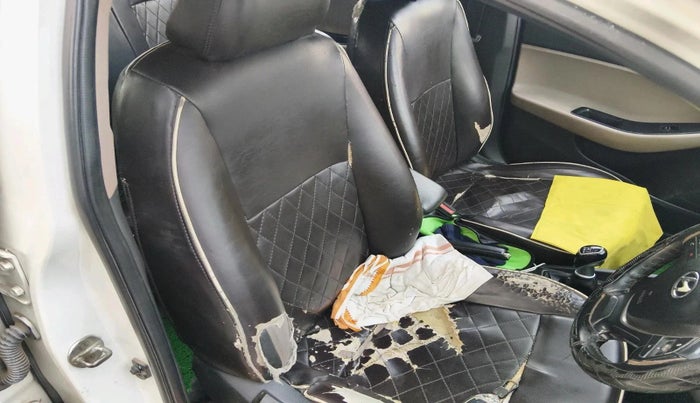 2017 Hyundai Elite i20 ASTA 1.4 CRDI (O), Diesel, Manual, 2,55,978 km, interior