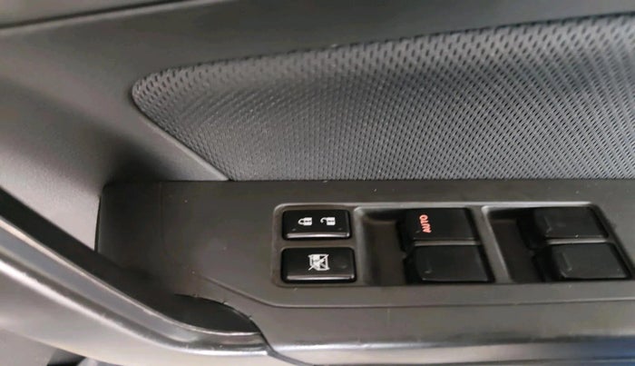 2018 Maruti Vitara Brezza VDI (O), Diesel, Manual, 93,160 km, interior