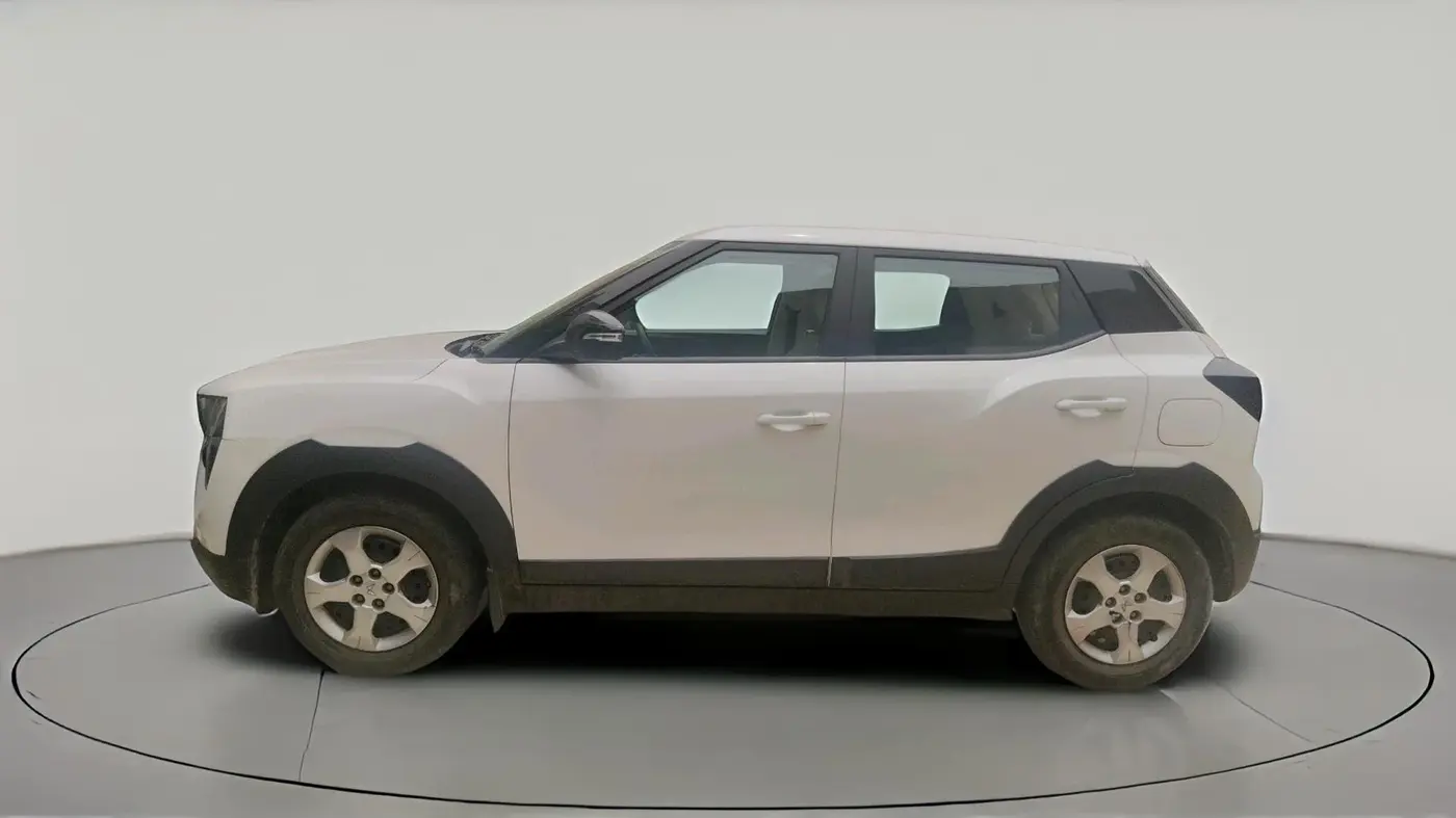 2024 Mahindra XUV 3XO MX3 1.5 Turbo Diesel Autoshift Plus, Diesel, Automatic, 30,061 km, exterior