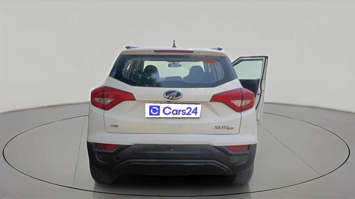2019 Mahindra XUV300 W6 1.5 DIESEL, Diesel, Manual, 96,039 km, exterior
