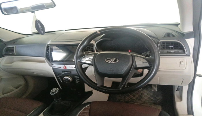 2019 Mahindra XUV300 W6 1.5 DIESEL, Diesel, Manual, 96,039 km, interior