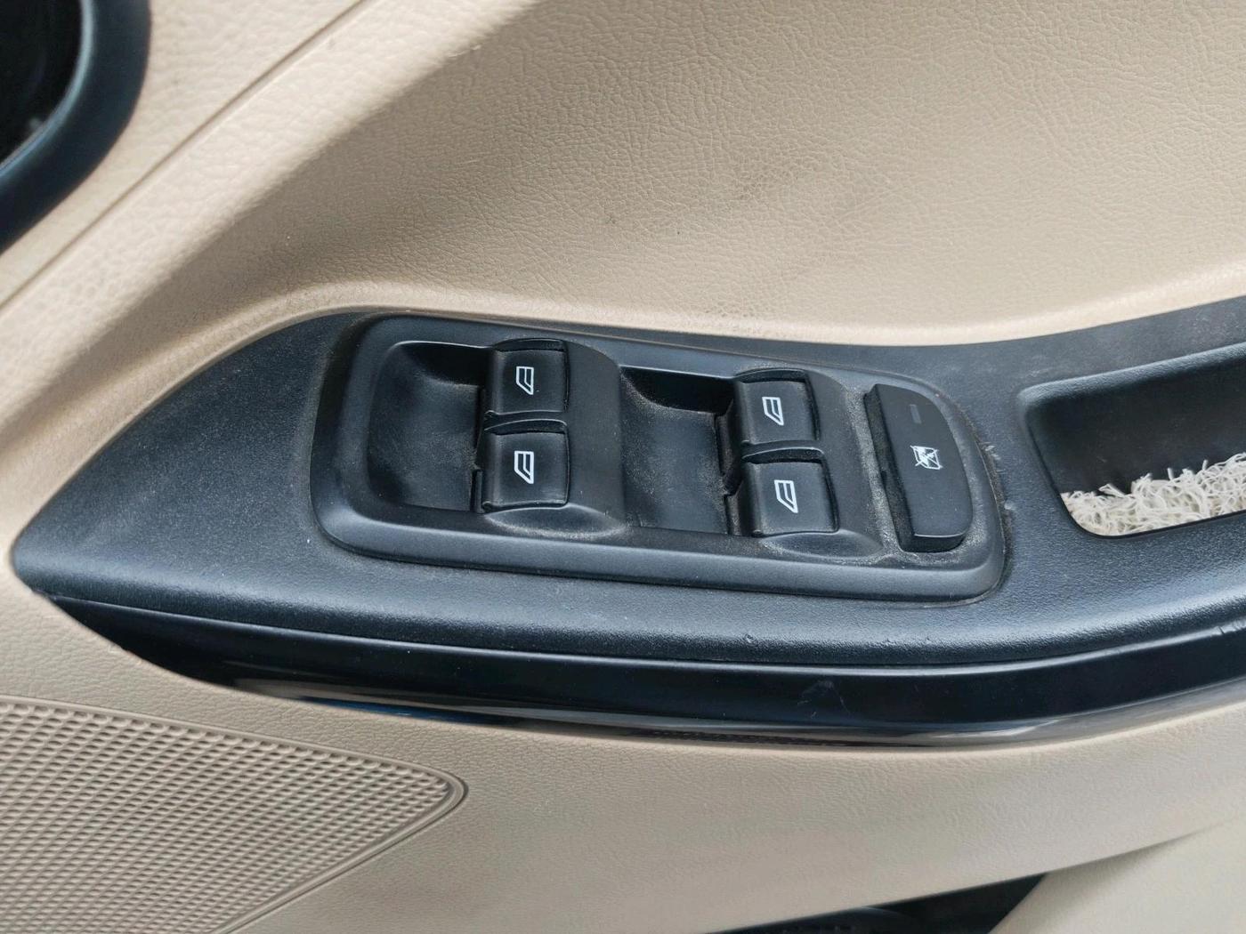 2017 Ford Figo Aspire TITANIUM1.5 DIESEL, Diesel, Manual, 1,93,600 km, interior