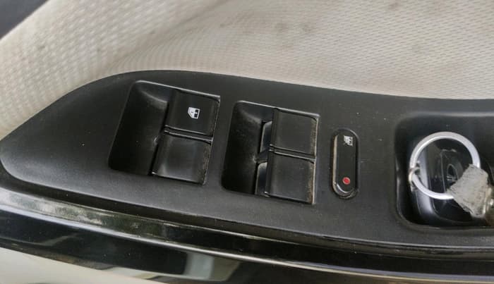 2021 Tata NEXON XZ PLUS PETROL SUNROOF, Petrol, Manual, 1,05,108 km, interior
