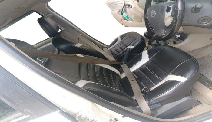 2016 Nissan Terrano XL O (D), Diesel, Manual, 1,80,329 km, interior