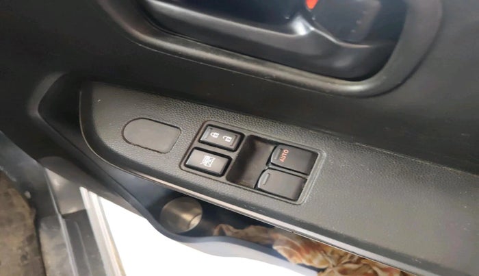 2020 Maruti IGNIS SIGMA 1.2, CNG, Manual, 1,24,173 km, interior