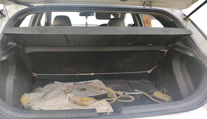 2016 Hyundai Elite i20 SPORTZ 1.4 CRDI, Diesel, Manual, 92,405 km, exterior