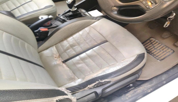 2016 Hyundai Elite i20 SPORTZ 1.4 CRDI, Diesel, Manual, 92,405 km, interior