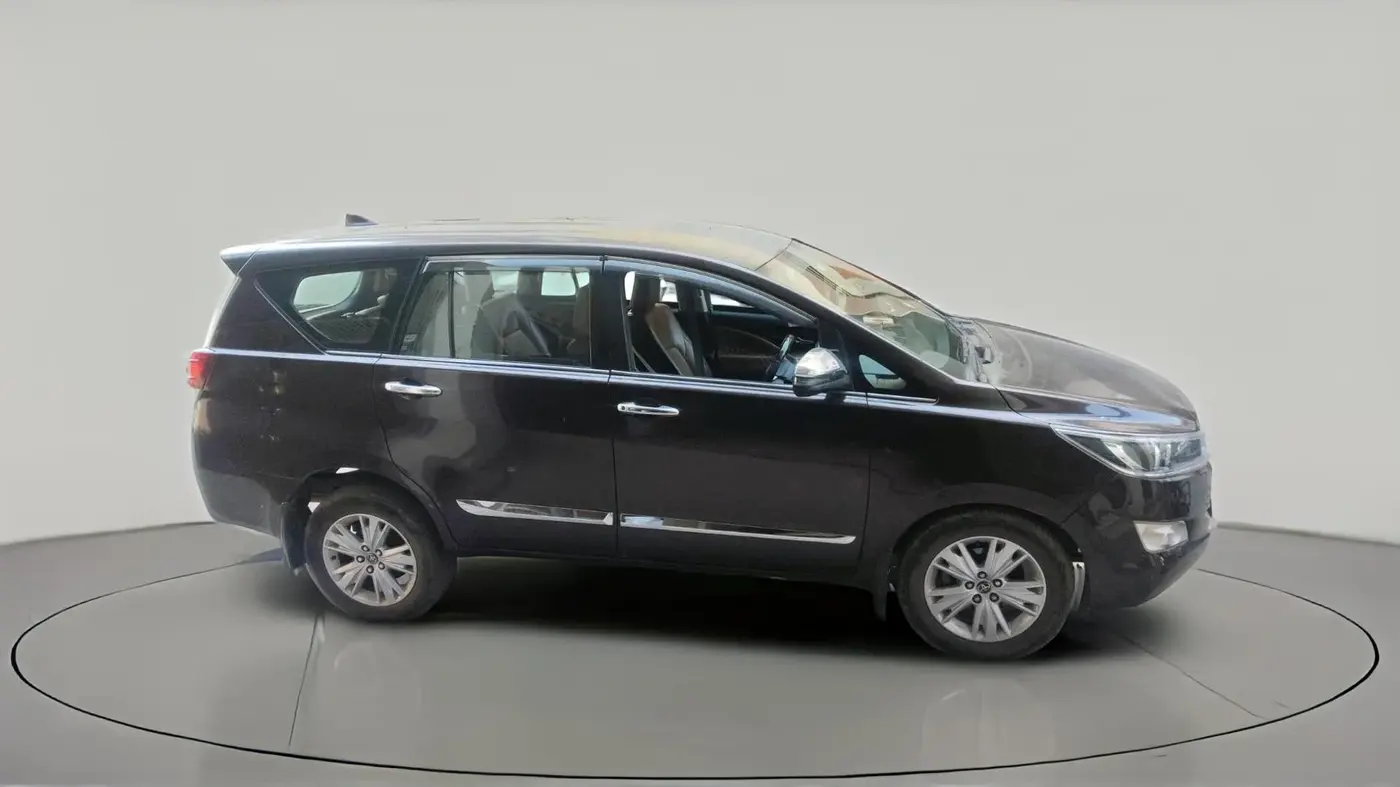 2018 Toyota Innova Crysta 2.8 ZX AT 7 STR, Diesel, Automatic, 1,08,821 km, exterior