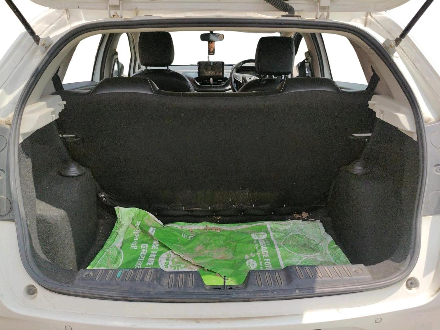 2023 Tata ALTROZ XE PETROL, Petrol, Manual, 61,488 km, exterior