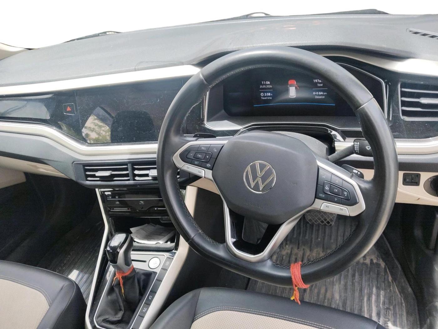 2024 Volkswagen VIRTUS TOPLINE TSI 1.0 AT, Petrol, Automatic, 19,767 km, interior