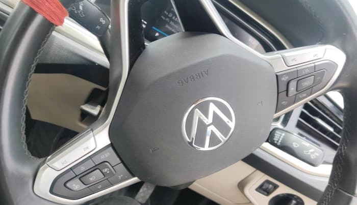 2024 Volkswagen VIRTUS TOPLINE TSI 1.0 AT, Petrol, Automatic, 19,767 km, interior