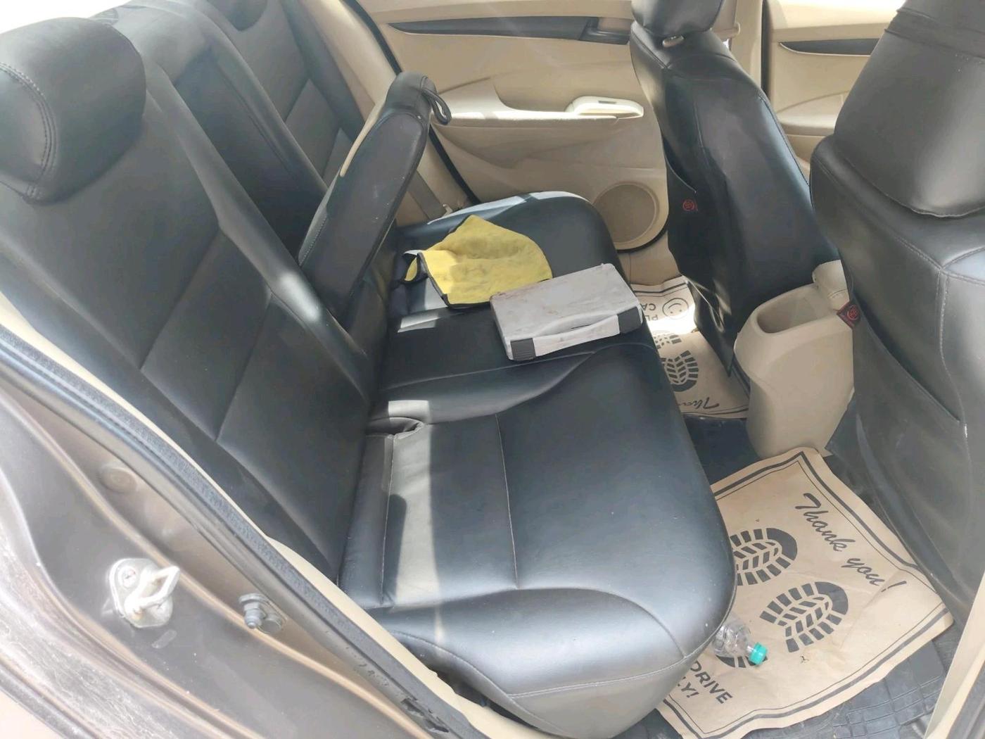 2011 Honda City 1.5L I-VTEC S MT, CNG, Manual, 1,24,327 km, interior
