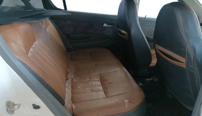 2013 Maruti Alto 800 LXI, Petrol, Manual, 1,05,504 km, interior
