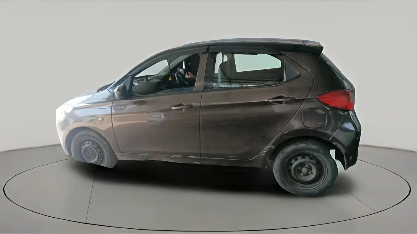 2017 Tata Tiago XT DIESEL, Diesel, Manual, 80,273 km, exterior