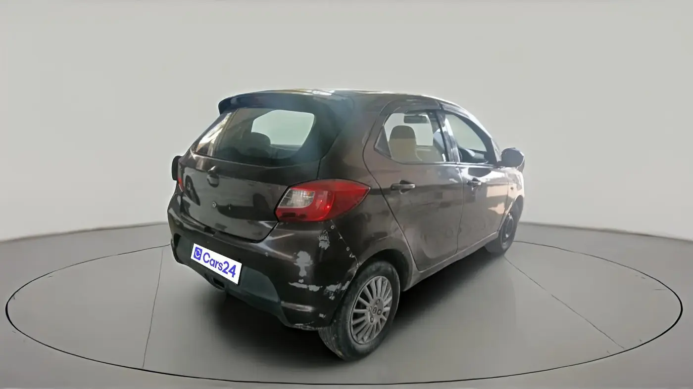 2017 Tata Tiago XT DIESEL, Diesel, Manual, 80,273 km, exterior