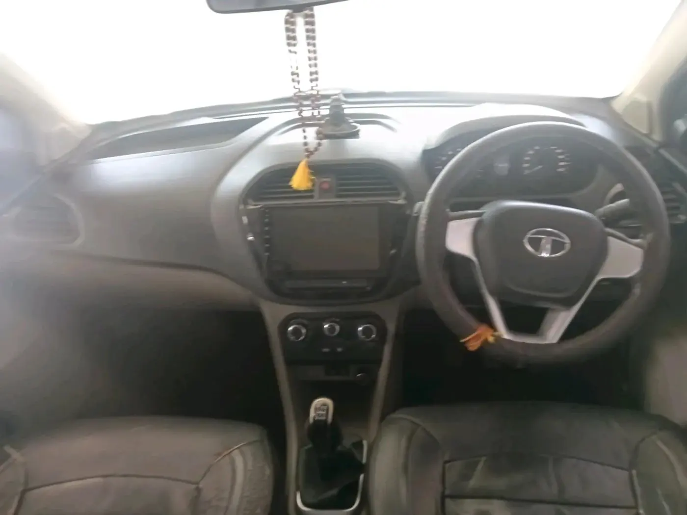 2017 Tata Tiago XT DIESEL, Diesel, Manual, 80,273 km, interior