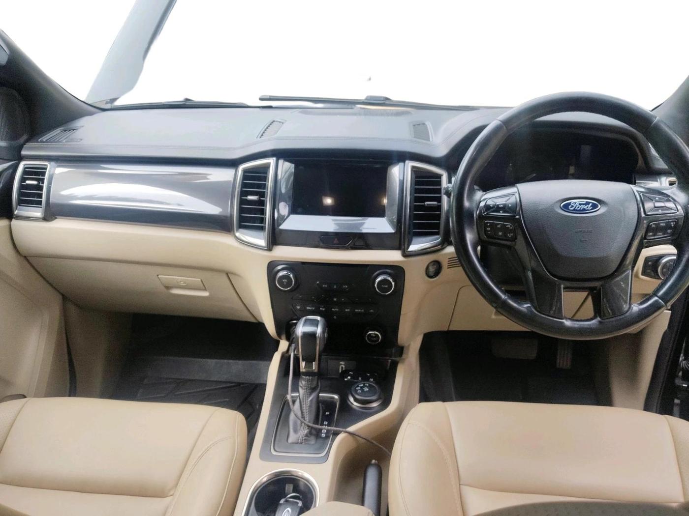 2020 Ford Endeavour SPORT 2.0 4X4 AT, Diesel, Automatic, 1,31,617 km, interior