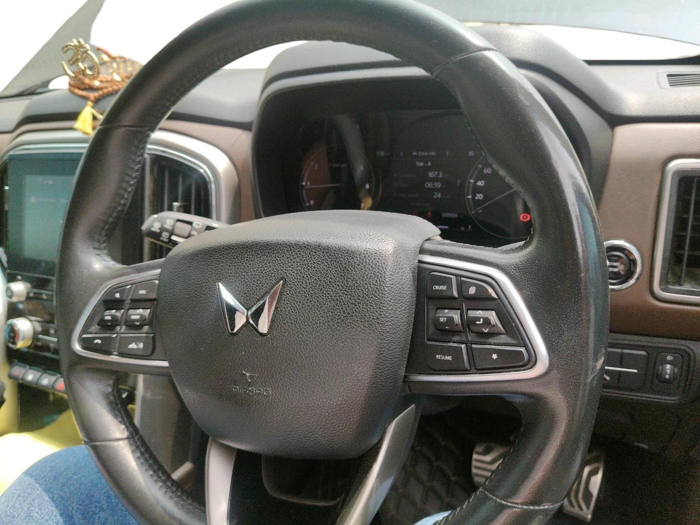 2023 Mahindra SCORPIO-N Z8 L DIESEL AT 2WD 7 STR, Diesel, Automatic, 98,988 km, interior