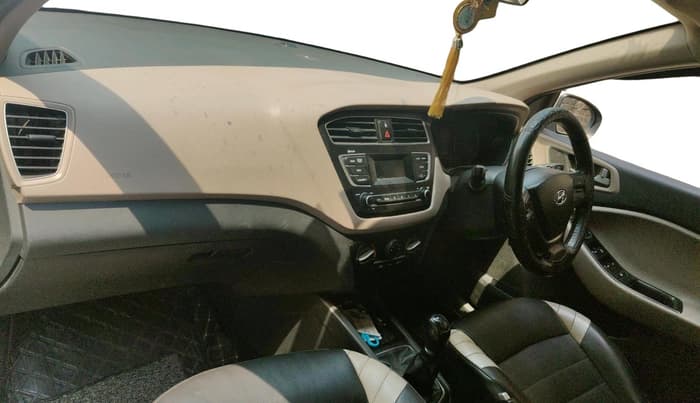 2018 Hyundai Elite i20 SPORTZ 1.2, Petrol, Manual, 1,23,437 km, interior
