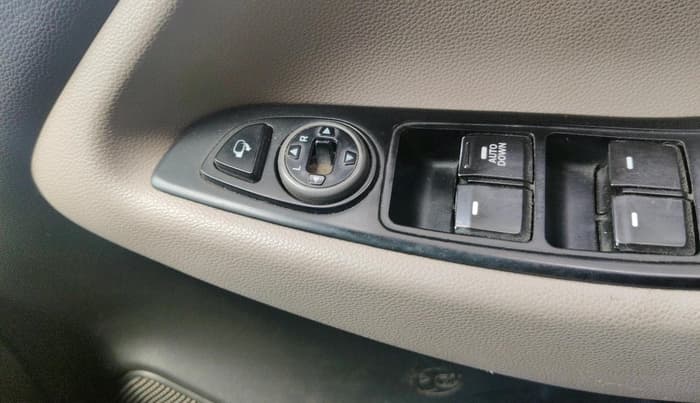 2018 Hyundai Elite i20 SPORTZ 1.2, Petrol, Manual, 1,23,437 km, interior